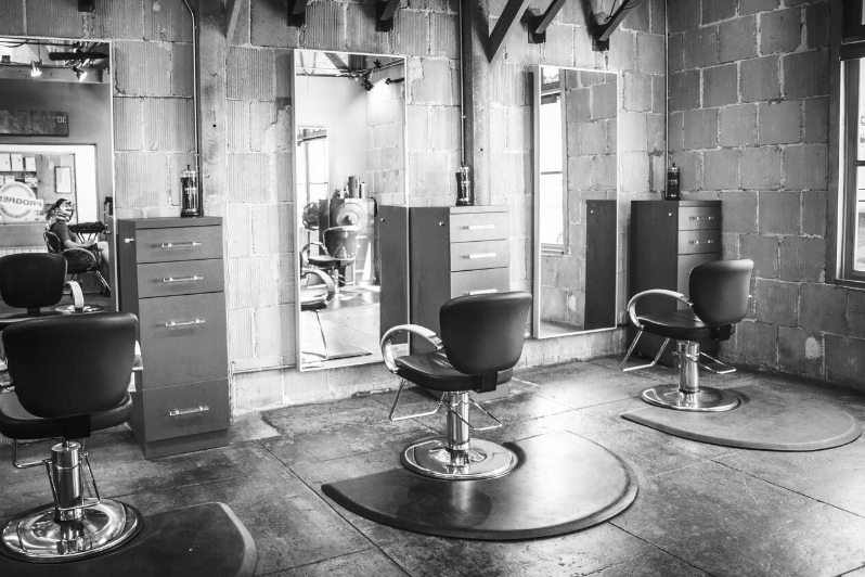 BW Salon Pic